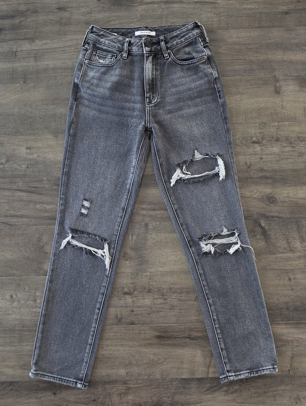 PacSun Mom Jean Ripped Size 23